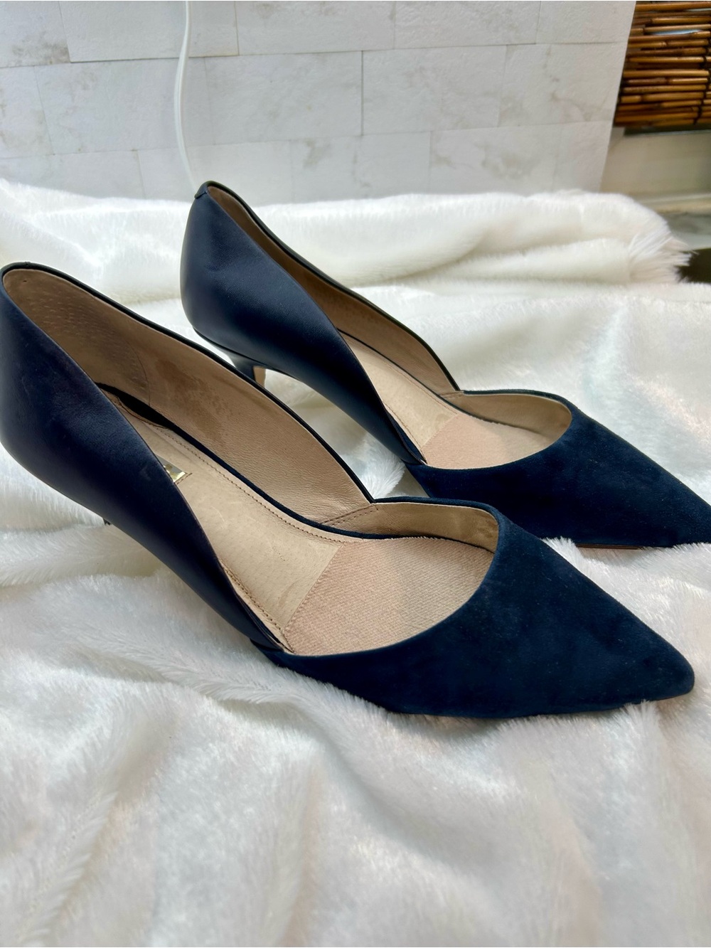 Louise et Cie Navy Blue Pointed Toe D’Orsay Heels Size 9.5 / 41